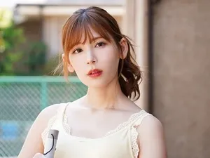 Cậu trai trẻ mới vào đời gặp ngay bà chị bán sextoy dâm đãng